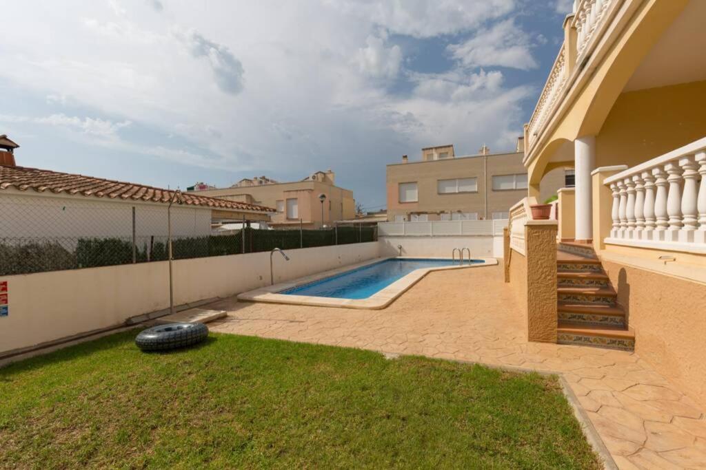 La Rapita - Apartamento De Dos Dormitorios Con Piscina Comunitaria Альканар Екстер'єр фото